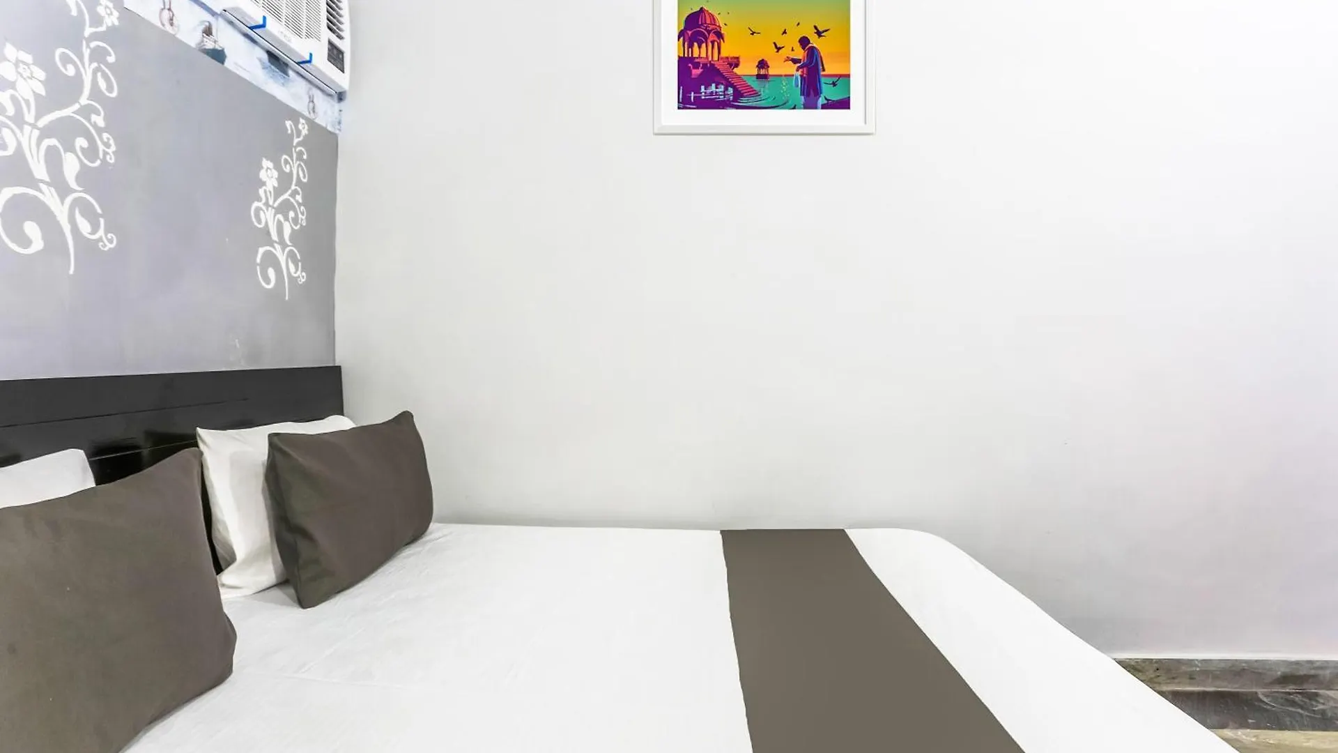 Hotel O Stay Town Delhi